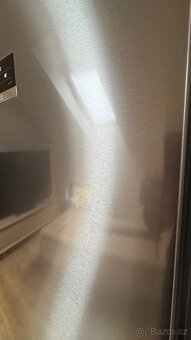 Prodam lednici BOSCH KGN39XIDQ - 3