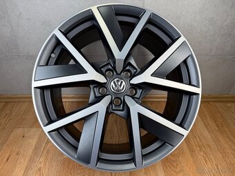 Originál kola R20 Volkswagen Touareg matné - 3