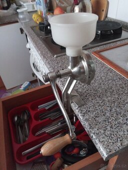 Univerzální ruční mlýnek Porkert - 3