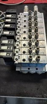 Pneumatické ventily Festo 8ks - 3