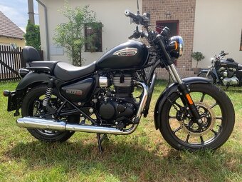 Royal Enfield Meteor 350 - 3