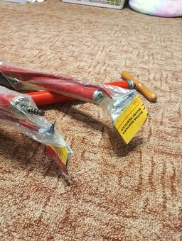 dvě nové a jedna zachovala ruční autopumpa - 3