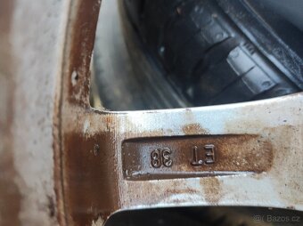 Prodám ALU kola s letním pneu na Toyotu Corolla - 3