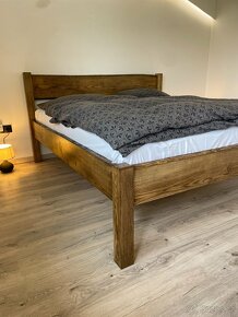 Masivní jasanová postel Rustic Design - 3