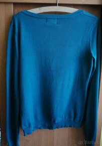 Dámské oblečení vel. S-M svetr,tílko,top,sukně,tričko 250 Kč - 3