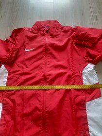 Větrovka Nike - 3