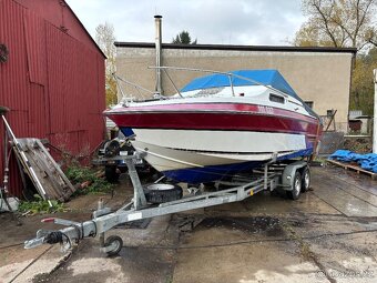 Bayliner Invader 4.3 mercruiser kajutový člun + vlek - 3