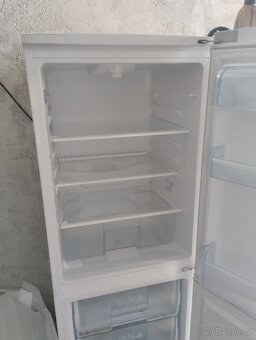 Lednička Beko - 3