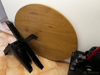 Jídelní stůl (masiv 120cm) + 4x židle - 3