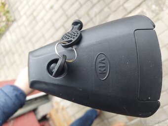Prodám příčníky Kia Ceed - 3