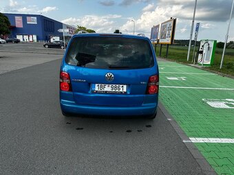 Volkswagen Touran - 3