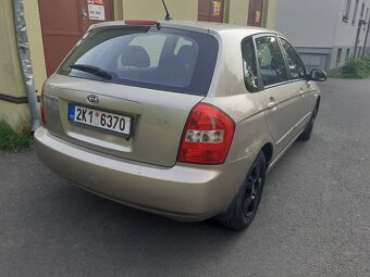 KIA CERATO 1.6i benzín 2008 - 3