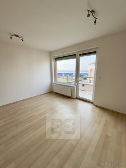 Pronájem bytu 2+kk 45 m2 - ulice Sazovická, ev.č. N08085 - 3