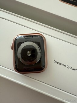 Apple Watch série 5 40mm růžové - 3