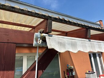 Dveřená pergola-ca.3,7 x 4,1 m, markýza, osvětlení, plachta - 3