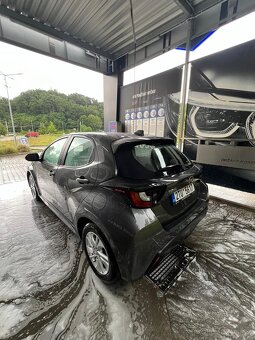 Mazda 2 HYBRID - 3