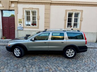 Volvo XC70 2.4D5 AWD 136kW Manuál Tažné Servisní kniha - 3