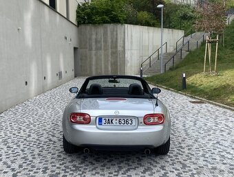 Mazda MX5 NC 136TKM PIONEER - 3