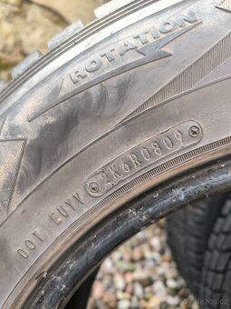 Dunlop Grandtrek 215/70/16 - 3