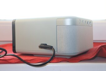 PRODÁM 3LCD PROJEKTOR EPSON EF-21 - 3