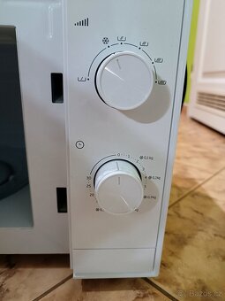 Bílá mikrovlnka - 3