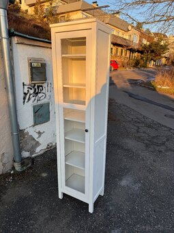 Vitrína IKEA Hemnes - bíl. mořidlo - 3