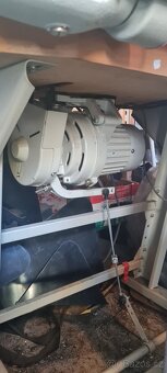 Průmyslový šicí stroj přeplátovací Garudan - 3