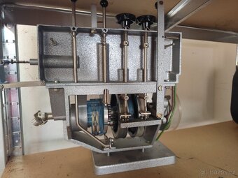 Model stirlingow motor, rez karburátora - 3