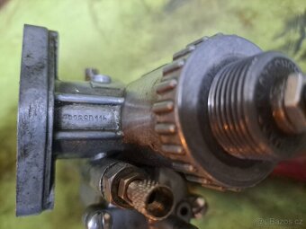 Jawa 250 559 Panelka - karburátor Jikov 2926SD11b sytič - 3