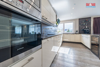 Prodej rodinného domu, 220 m², Horoušany, ul. Diamantová - 3