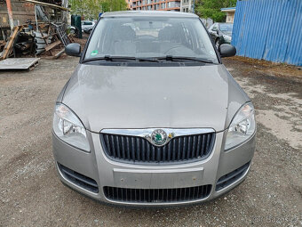 Śkoda Fabia 1.2 Htp   2009    58000km  44kW - 3