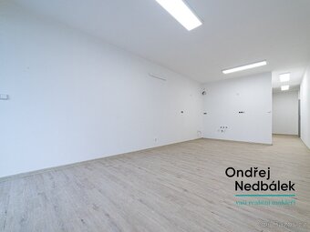 Prodej byty 1+kk, 40 m2 - Zlín, ev.č. 22605 - 3