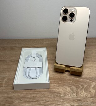 iPhone 16 Pro Max 256 GB – jako nový, CZ distribuce - 3