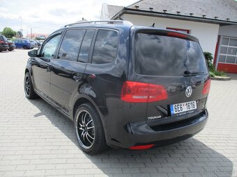 VW TOURAN 1,6TDI TDi 77kw Klimatr. 6rychlostí 2011 - 3