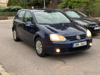 Volkswagen Golf V - 3