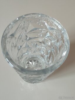 Váza lisovaná, 15 cm - 3