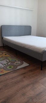 Postele Ikea 140x200,tmavě šedá,s roštem a matrací - 3