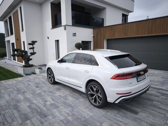 AUDI Q8 S LINE TOP VYBAVA ODPOCET DPH - 3