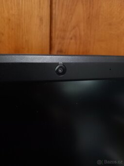 UMAX VisionBook N15R - 3