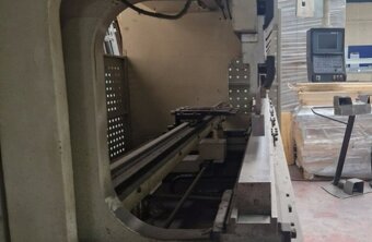 Použitý ohraňovací lis DURMA CNC HAP 30120, r. v. 2004 - 3