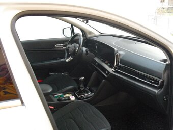 kia sportage 1.6 CRDI 100kw r.v.2022 - 3