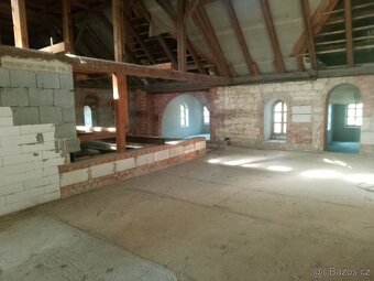 Dům a sklad ok Louny - 3