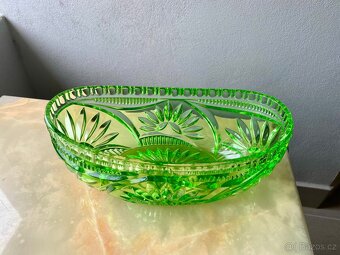 Zelená Skleněná Mísa Na Stůl - 3