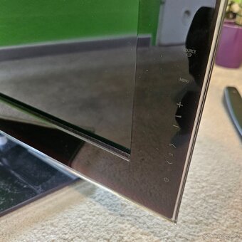 FullHD TV Samsung LE32B551 - 3