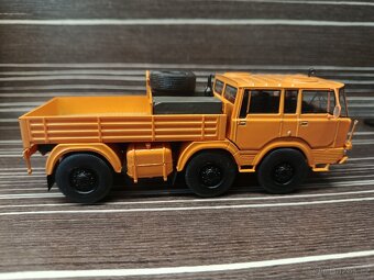 Tatra 813 1:43 Deagostini - 3