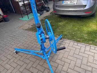 Zvedák na sádrokarton - 3