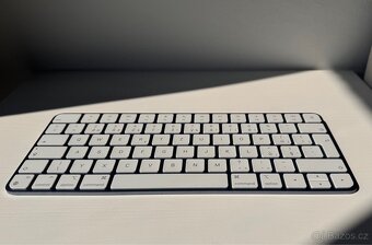 Klávesnice - Apple Magic Keyboard - modrá / blue - 3