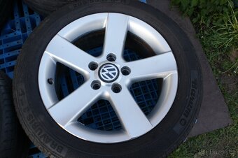 original hezka prohnuta alu kola VW letni a Audi Skoda Seat - 3