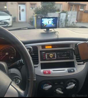 KIA RIO- funční klima, parkovací senzory a kamera, nafta - 3