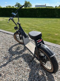 Elektrická koloběžka EcoWheel RETRUS 1000W - 3